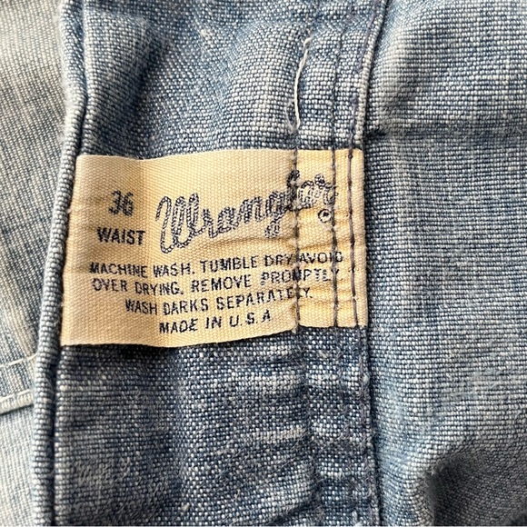 1970s VTG Wrangler shorts (wwii dungaree style pockets) size 34 light wash - Picture 6 of 7